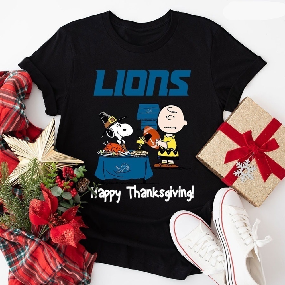 Peanuts Detroit Lions Football Happy Thanksgiving Tshirt